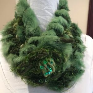 SALE NWT - SPI 25 rabbit fur scarf